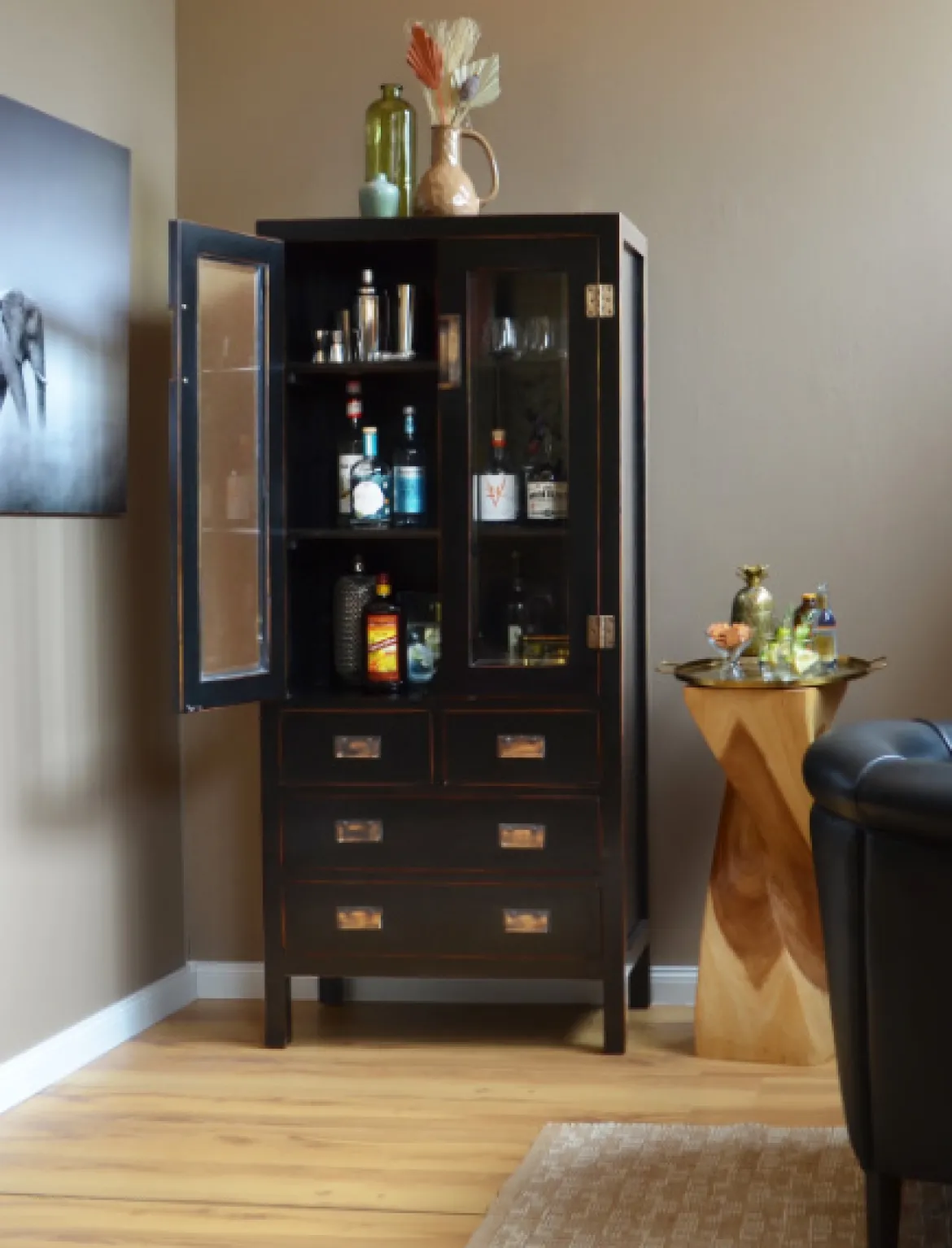 Asiatisches Highboard Yantai schwarz
