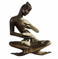 Figur mit Becken