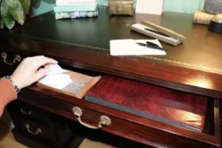 Pedestal Desk Murray Mahagoni