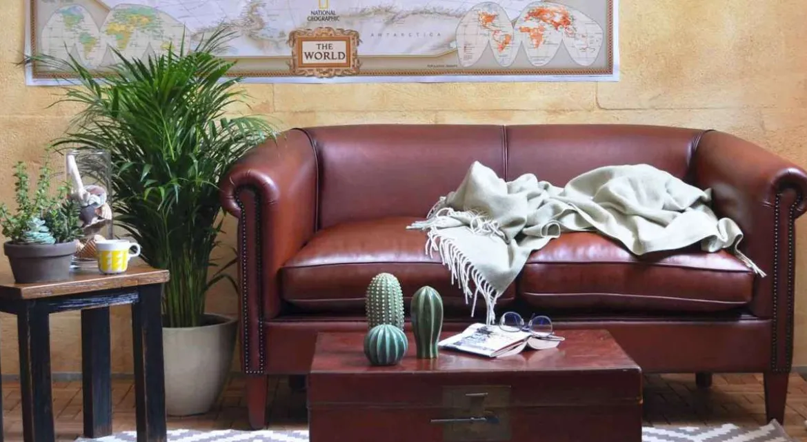 Roundy Sofa