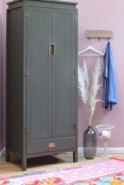Schrank grau