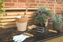 Teak Handrechen geschmiedet