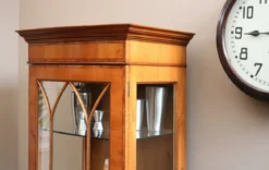 Vitrine 1-türig Bow Eibe